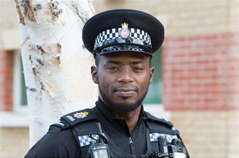 surrey police officer salary